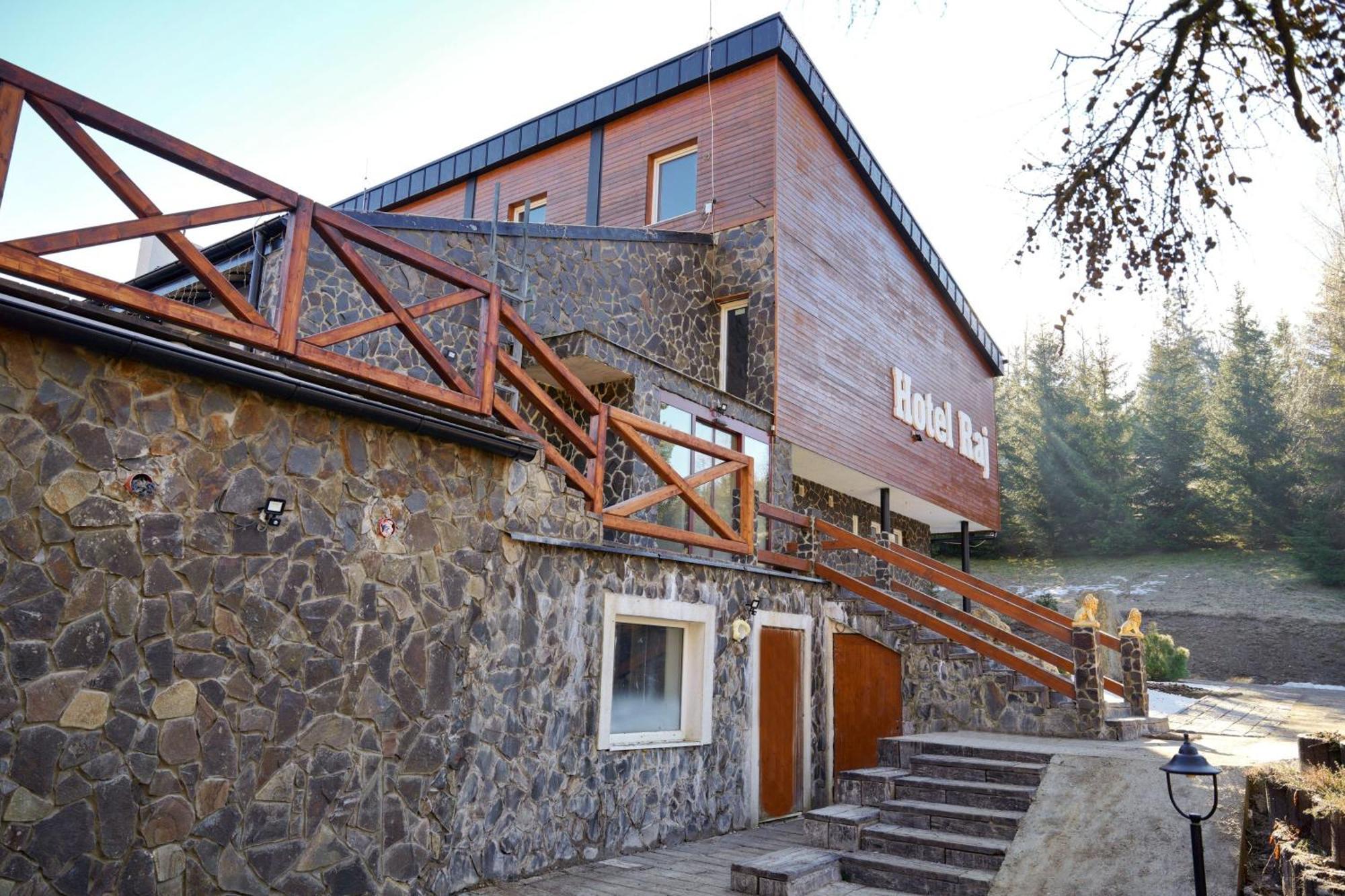 Hotel Raj Dedinky Zewnętrze zdjęcie
