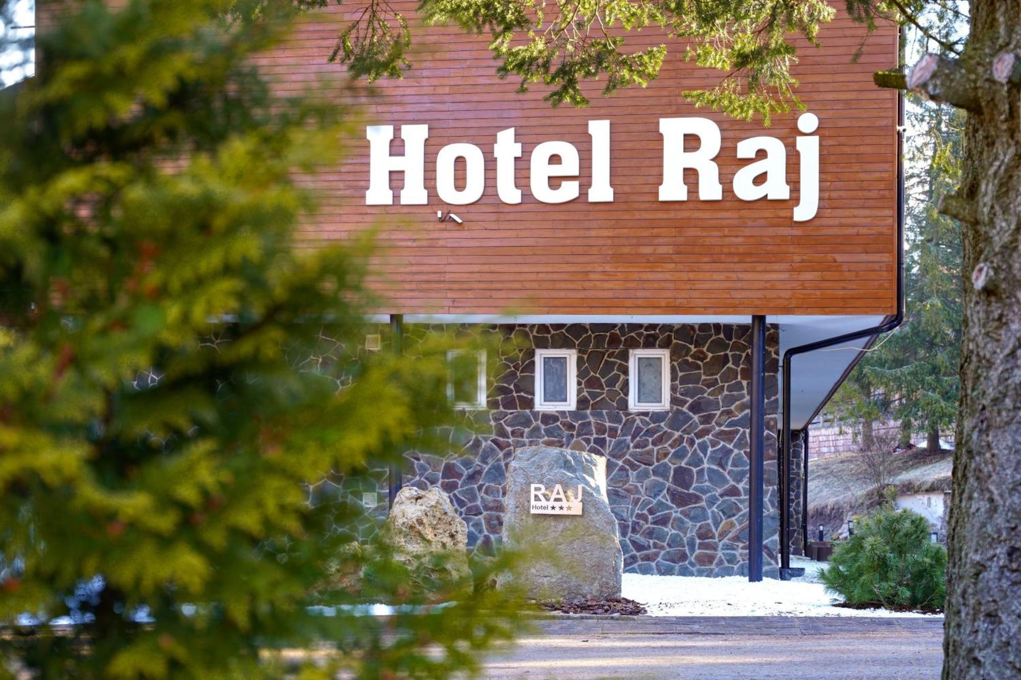 Hotel Raj Dedinky Zewnętrze zdjęcie
